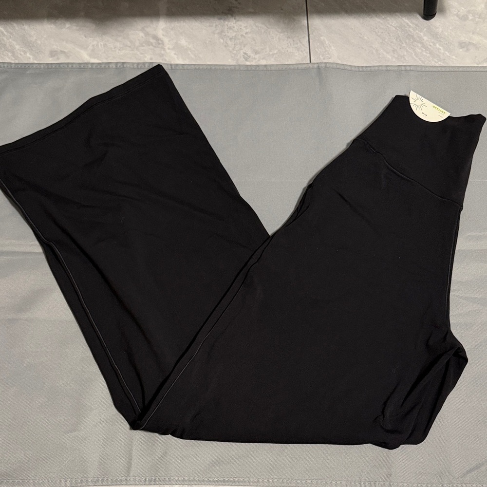 OFFLINE by Aerie Real Me Xtra High Waisted Wide Leg Trouser Pants Black M SHORT